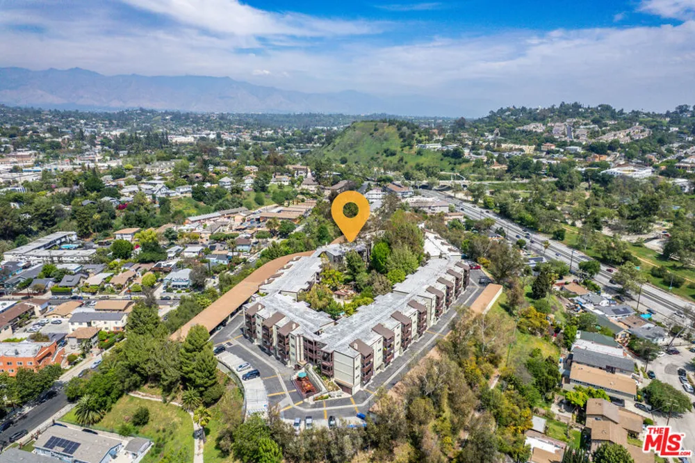 5870 Benner Street #304 Los Angeles, CA 90042