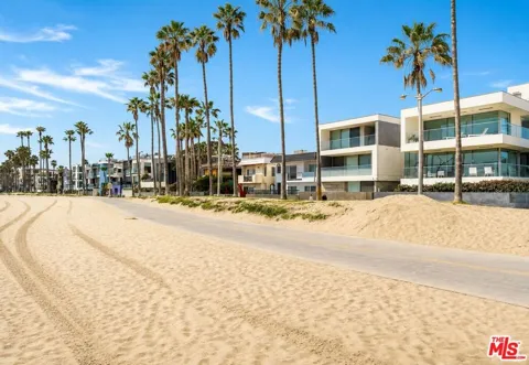 10 27th Avenue #10A