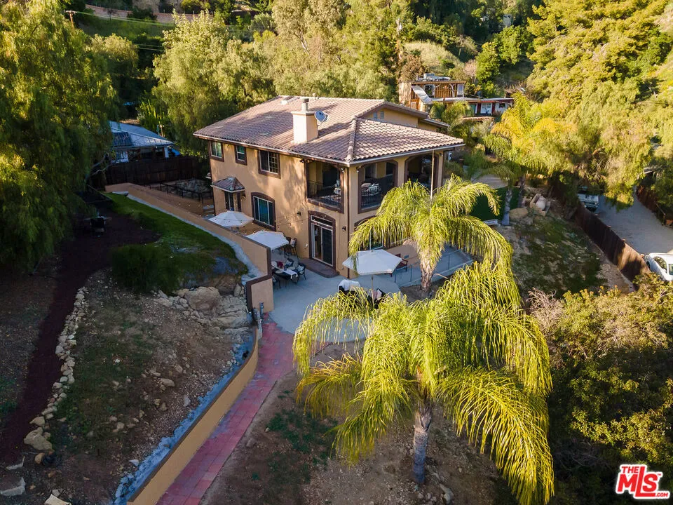 2529 TOPANGA SKYLINE DRIVE Topanga, CA 90290