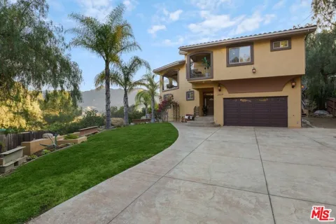 2529 TOPANGA SKYLINE DRIVE