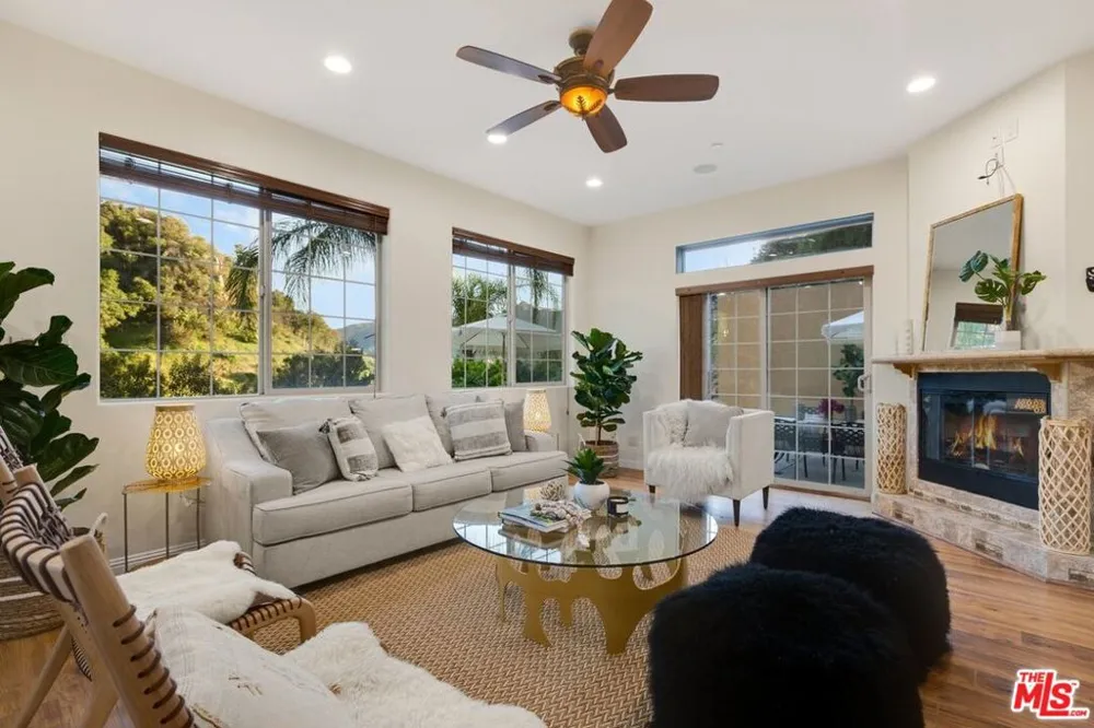 2529 TOPANGA SKYLINE DRIVE Topanga, CA 90290