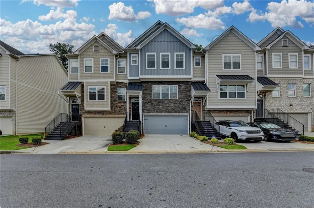 2719 Hedgeway Circle Kennesaw, GA 30144