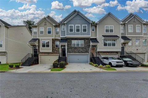 2719 Hedgeway Circle