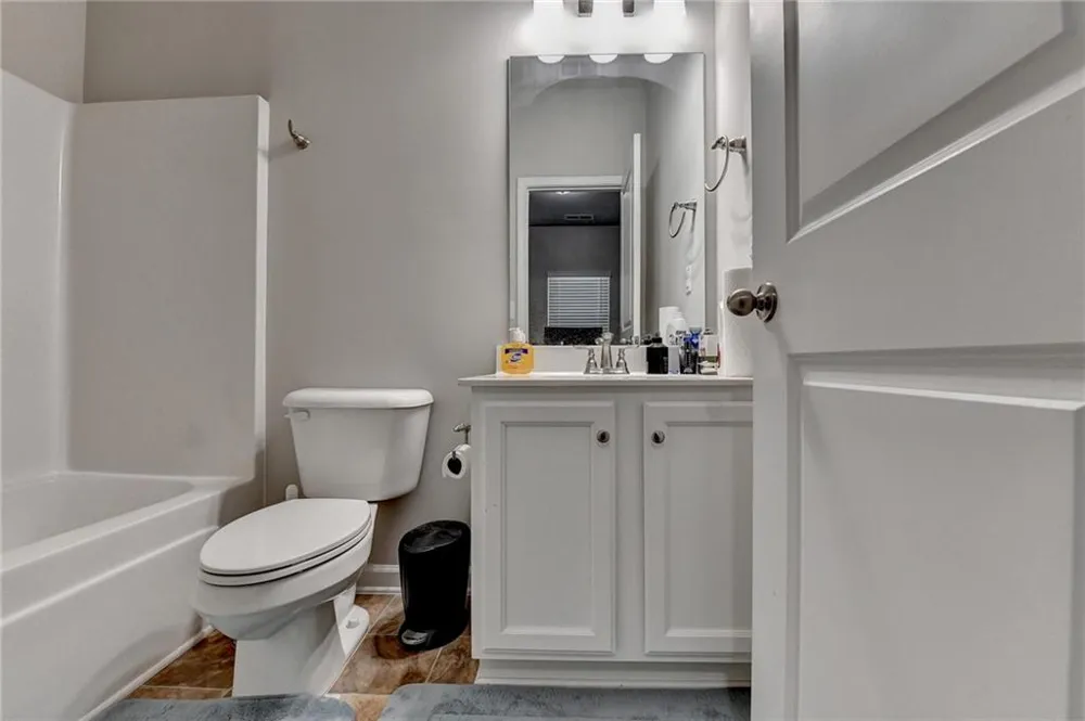 2719 Hedgeway Circle Kennesaw, GA 30144