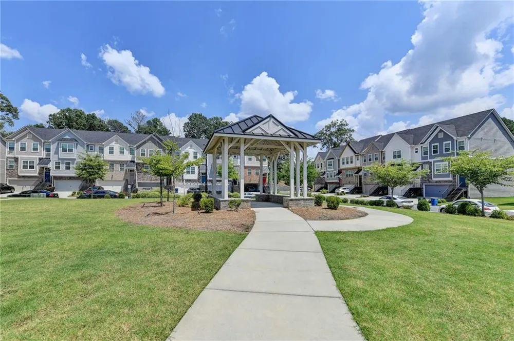 2719 Hedgeway Circle Kennesaw, GA 30144