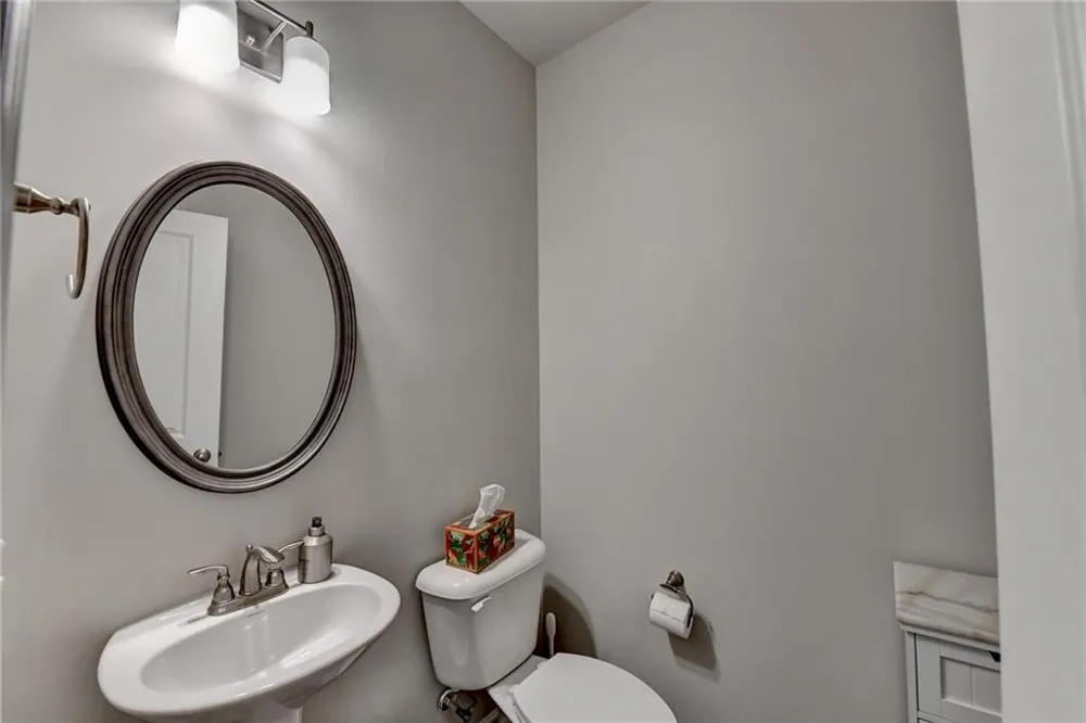2719 Hedgeway Circle Kennesaw, GA 30144