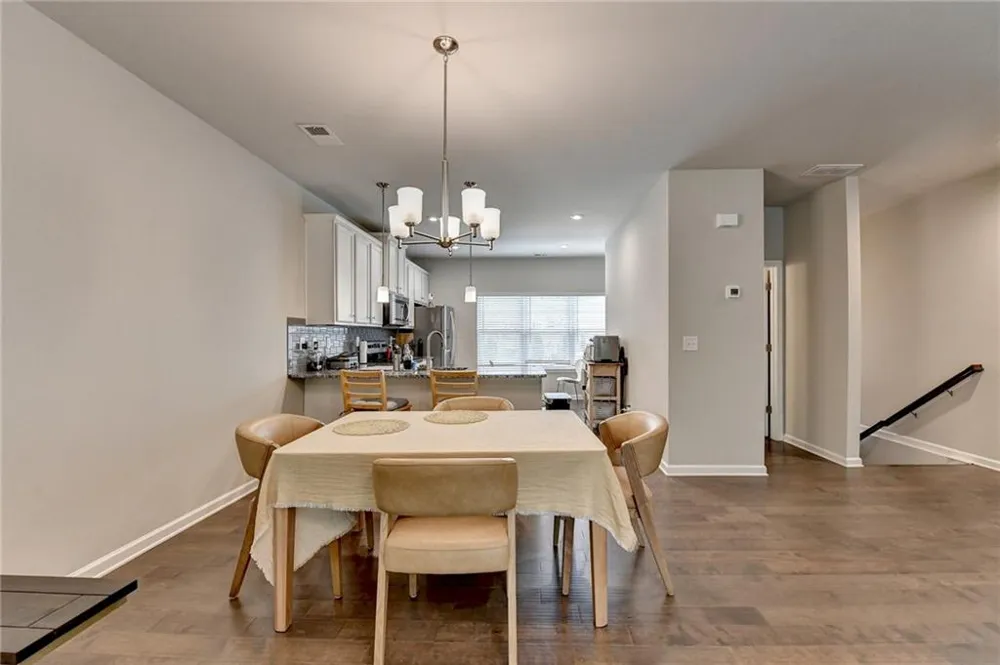 2719 Hedgeway Circle Kennesaw, GA 30144