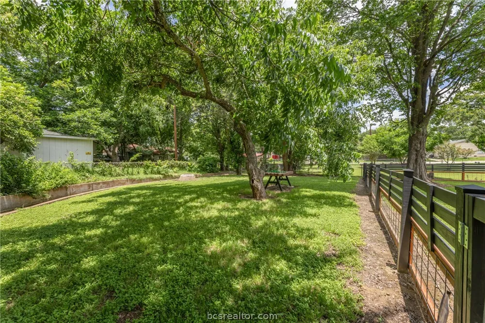 502 W Fawn Street Caldwell, TX 77836
