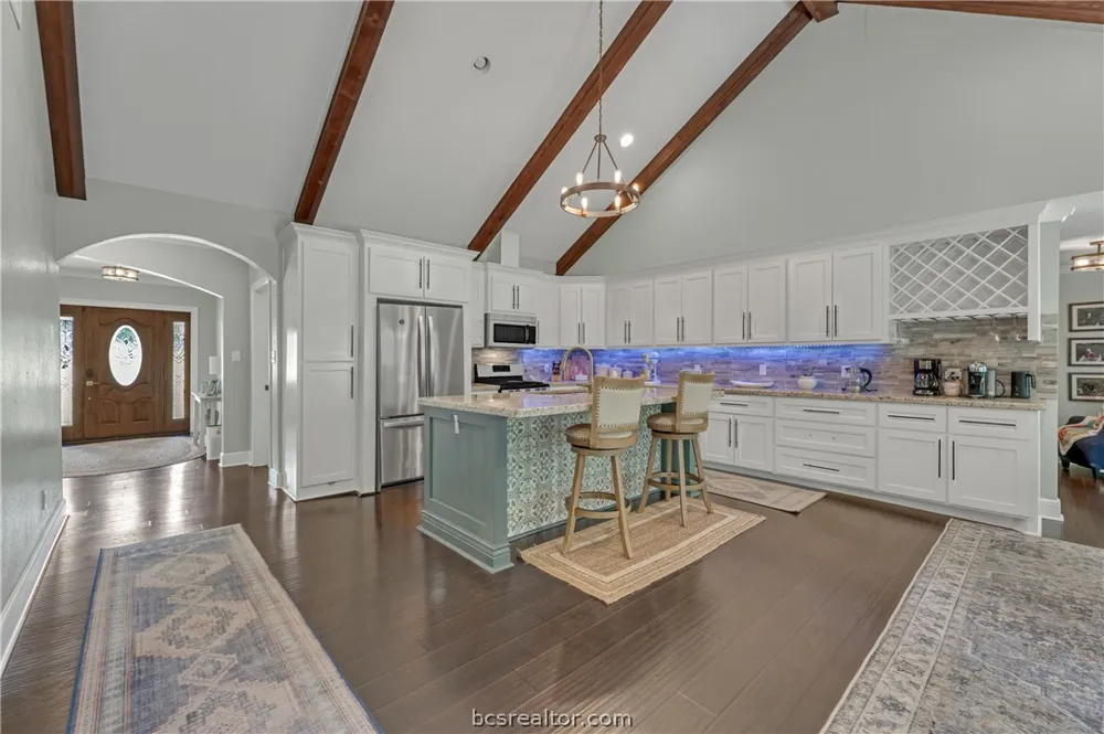 502 W Fawn Street Caldwell, TX 77836