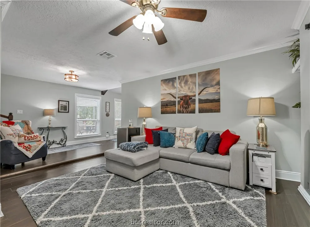 502 W Fawn Street Caldwell, TX 77836