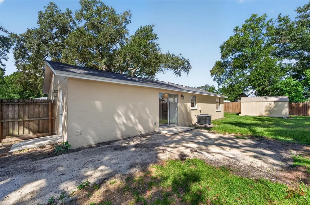 522 HIGHVIEW CIRCLE Brandon, FL 33510