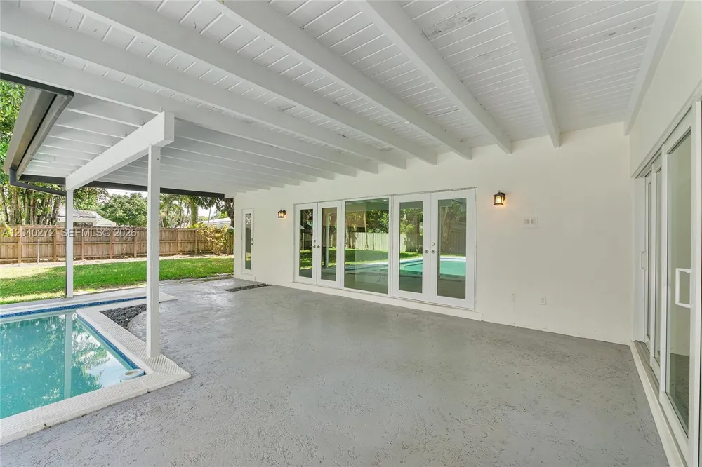 8265 SW 149th Dr Palmetto Bay, FL 33158
