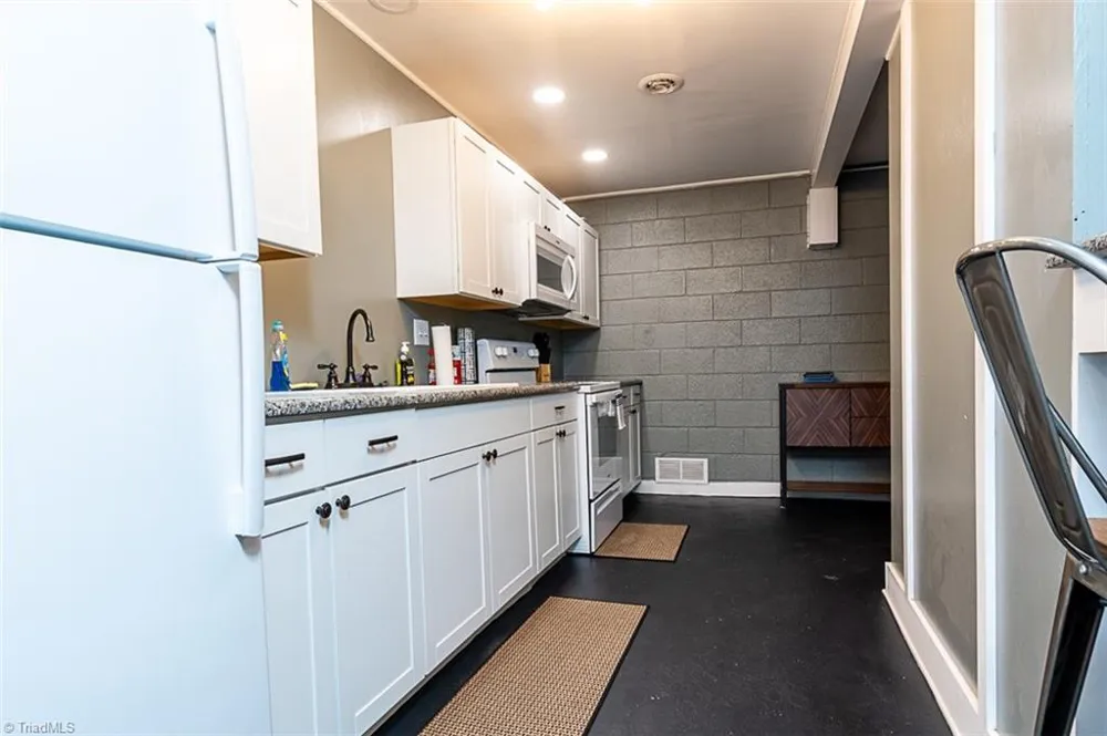 226 E Lebanon Street Mount Airy, NC 27030