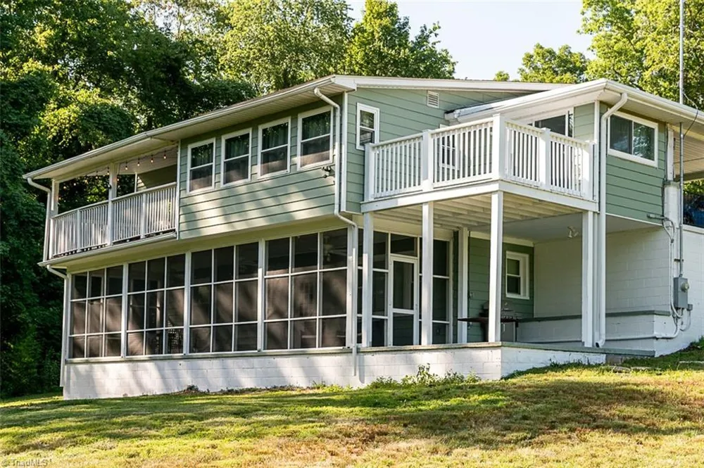 226 E Lebanon Street Mount Airy, NC 27030