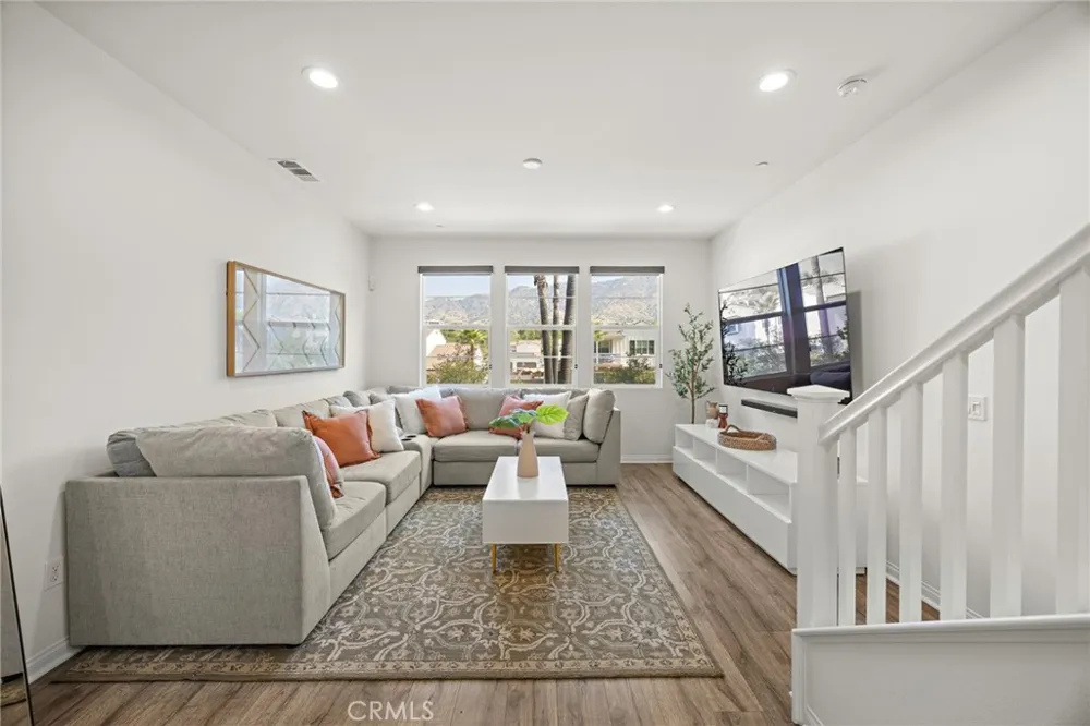 806 E Promenade #C Azusa, CA 91702