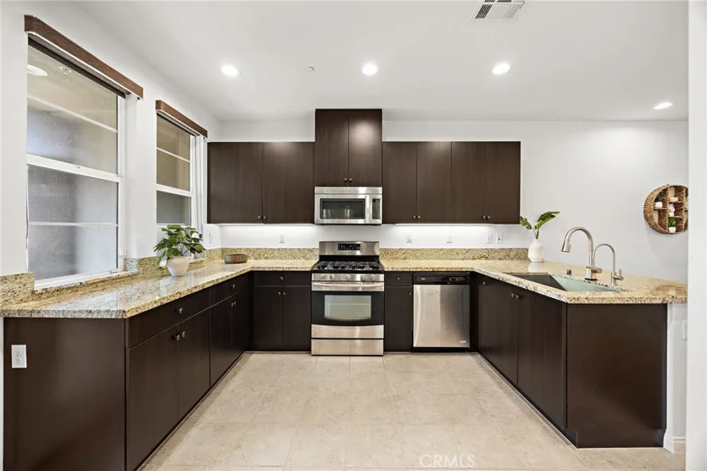 806 E Promenade #C Azusa, CA 91702