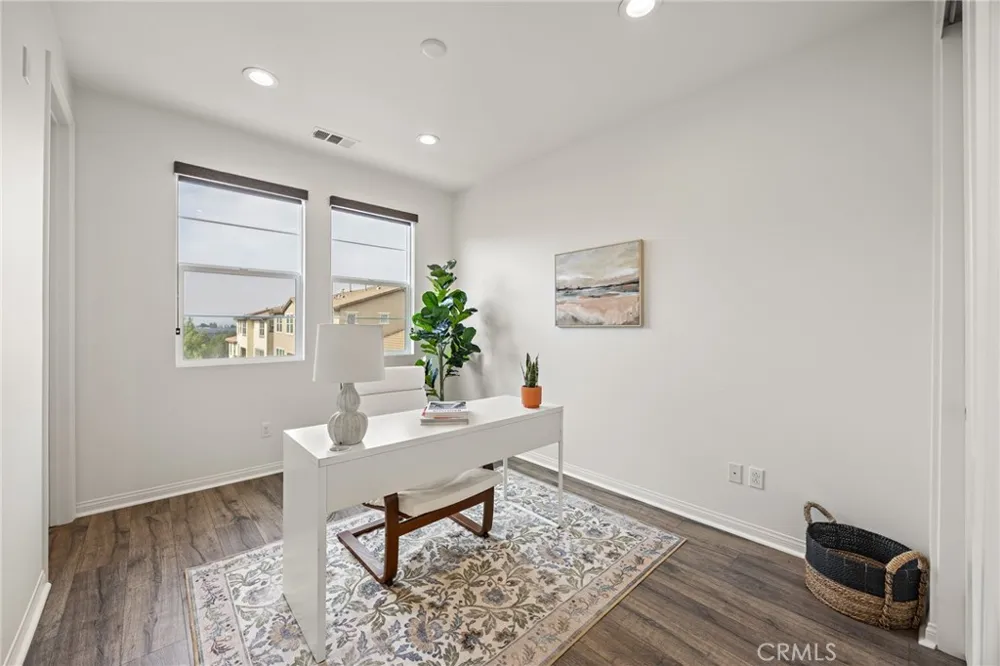 806 E Promenade #C Azusa, CA 91702