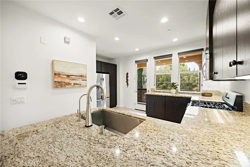 806 E Promenade #C Azusa, CA 91702