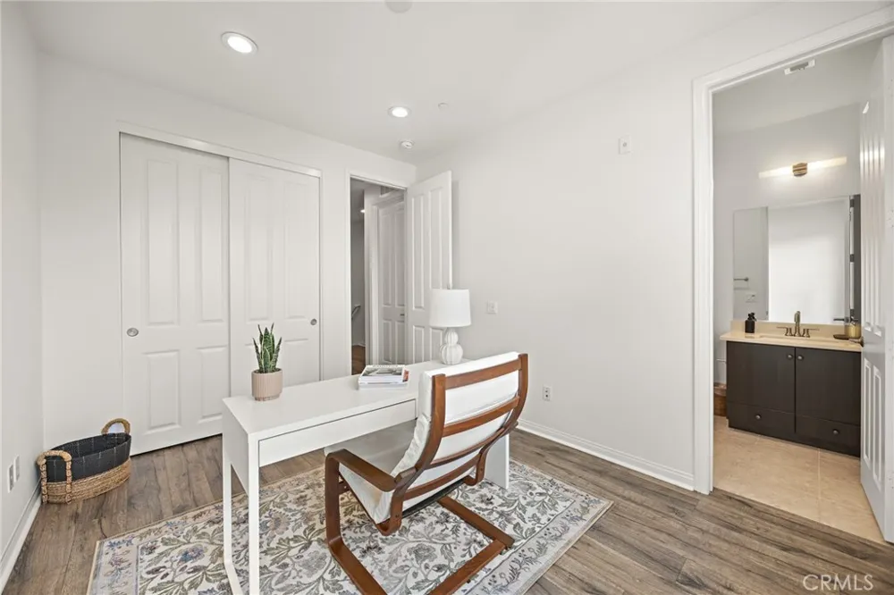 806 E Promenade #C Azusa, CA 91702