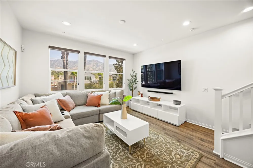 806 E Promenade #C Azusa, CA 91702