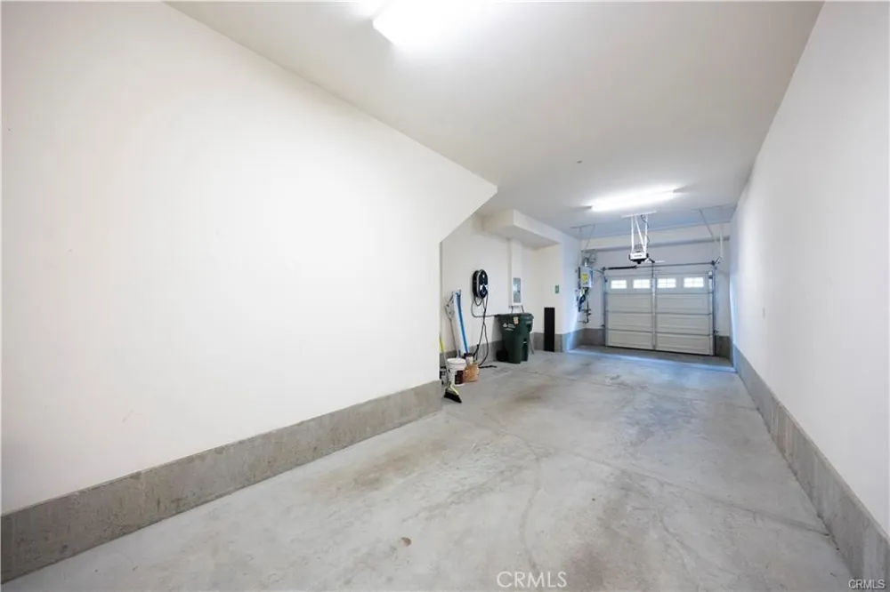 806 E Promenade #C Azusa, CA 91702