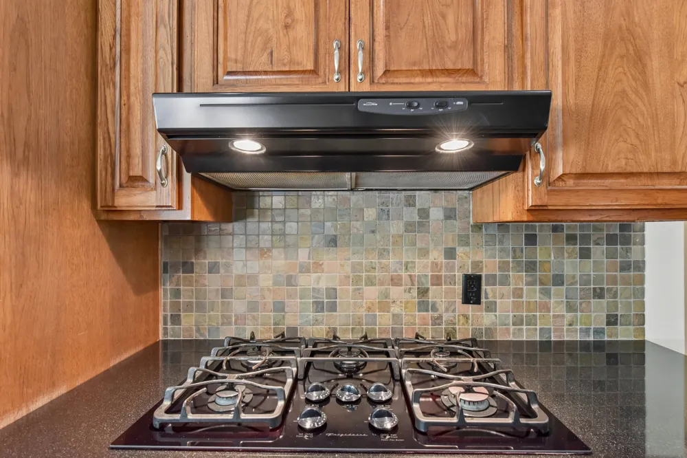 1915 Oak Forest Drive Round Rock, TX 78681