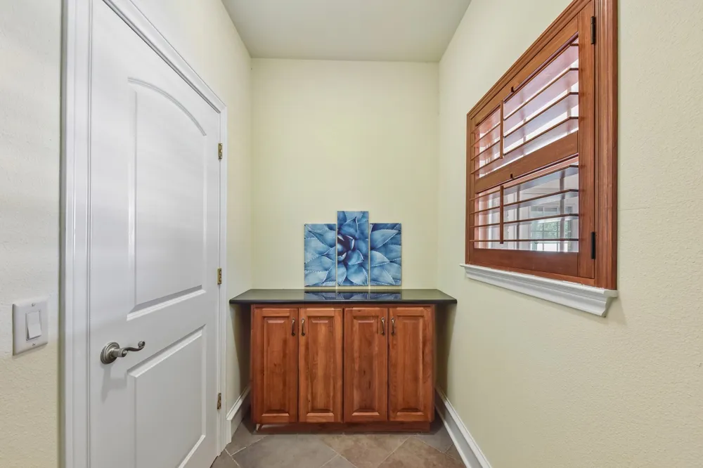 1915 Oak Forest Drive Round Rock, TX 78681