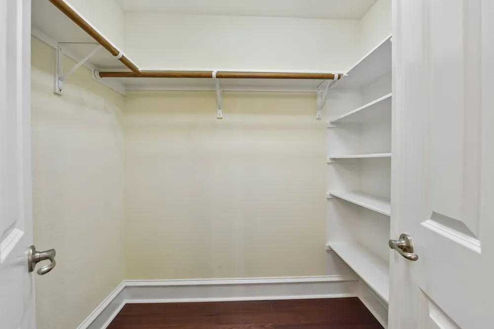 1915 Oak Forest Drive Round Rock, TX 78681