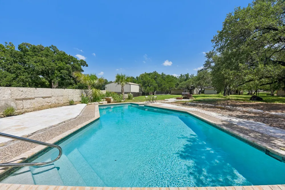 1915 Oak Forest Drive Round Rock, TX 78681