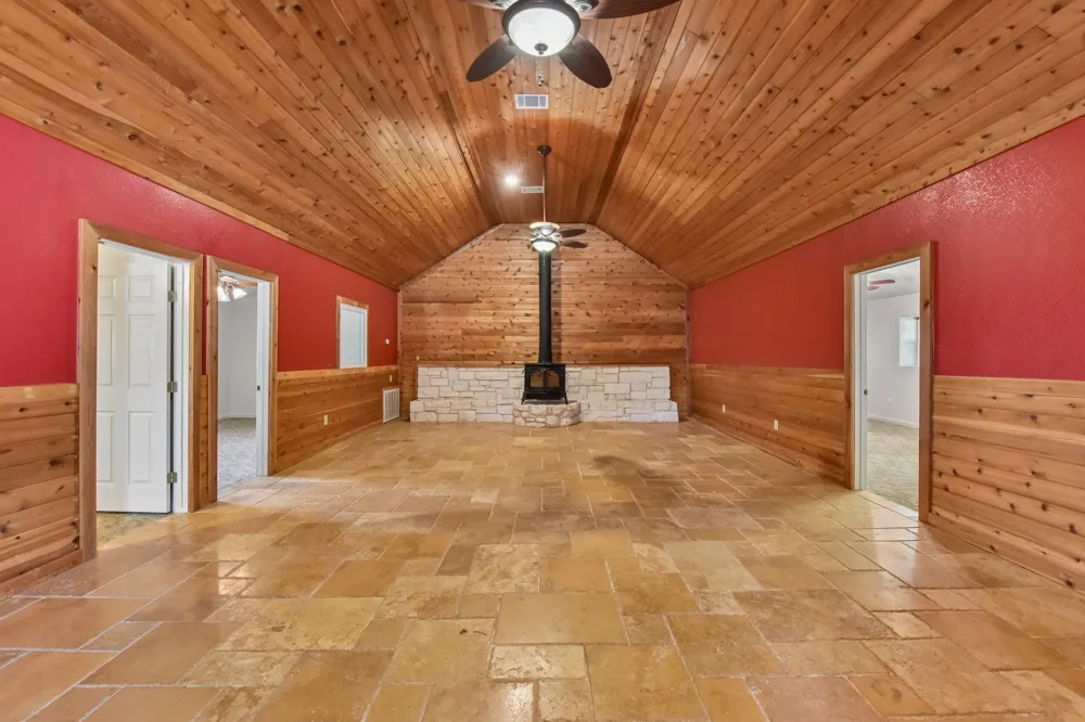 1915 Oak Forest Drive Round Rock, TX 78681
