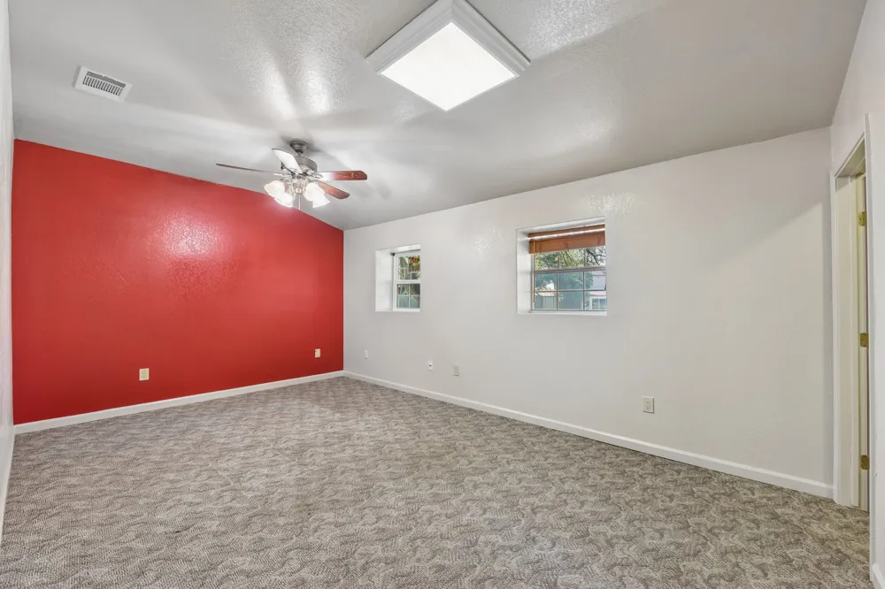 1915 Oak Forest Drive Round Rock, TX 78681