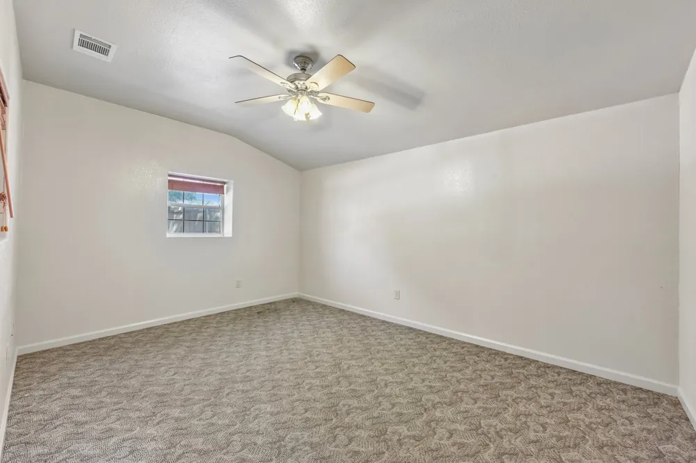1915 Oak Forest Drive Round Rock, TX 78681