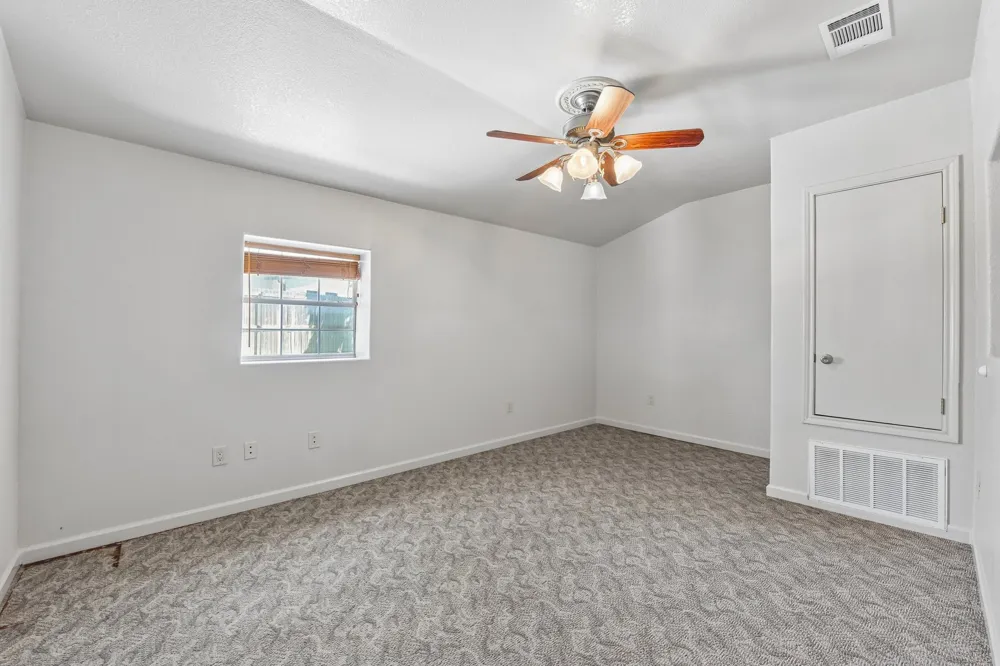 1915 Oak Forest Drive Round Rock, TX 78681