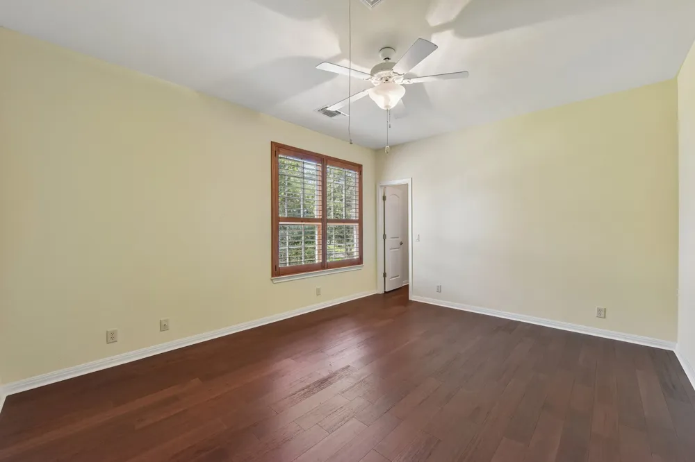 1915 Oak Forest Drive Round Rock, TX 78681