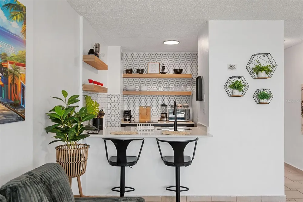 1404 COND PLAYA AZUL III #1404 Luquillo, PR 00773