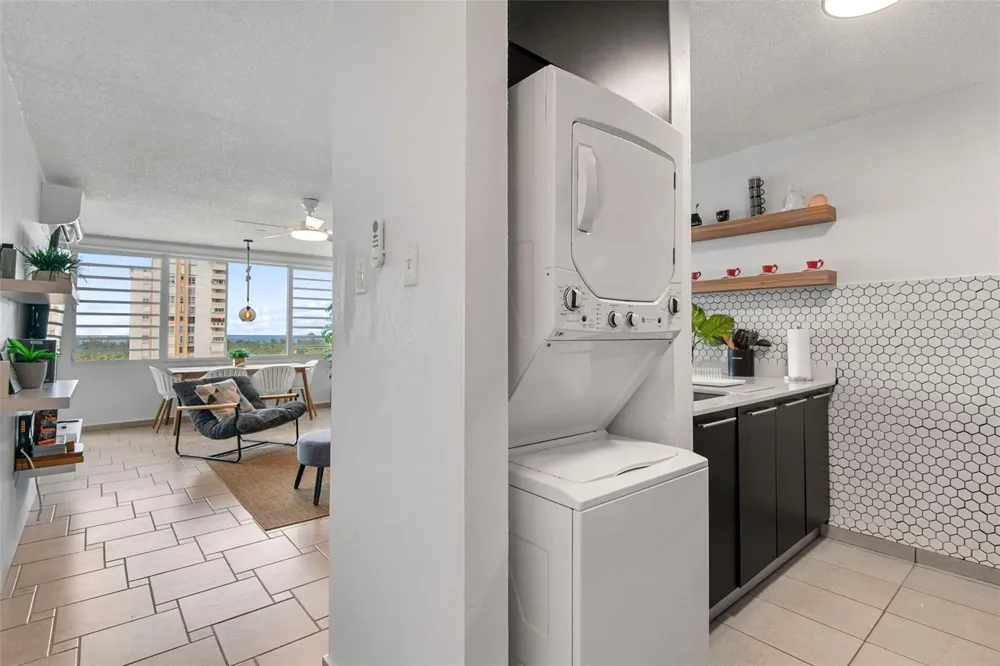 1404 COND PLAYA AZUL III #1404 Luquillo, PR 00773
