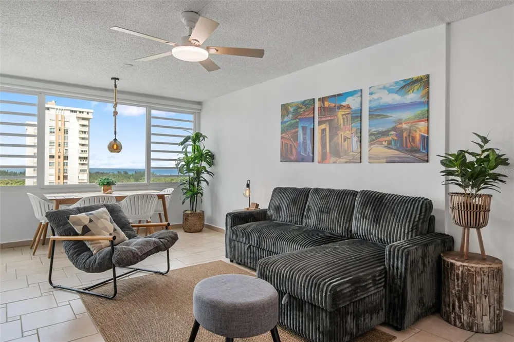 1404 COND PLAYA AZUL III #1404 Luquillo, PR 00773