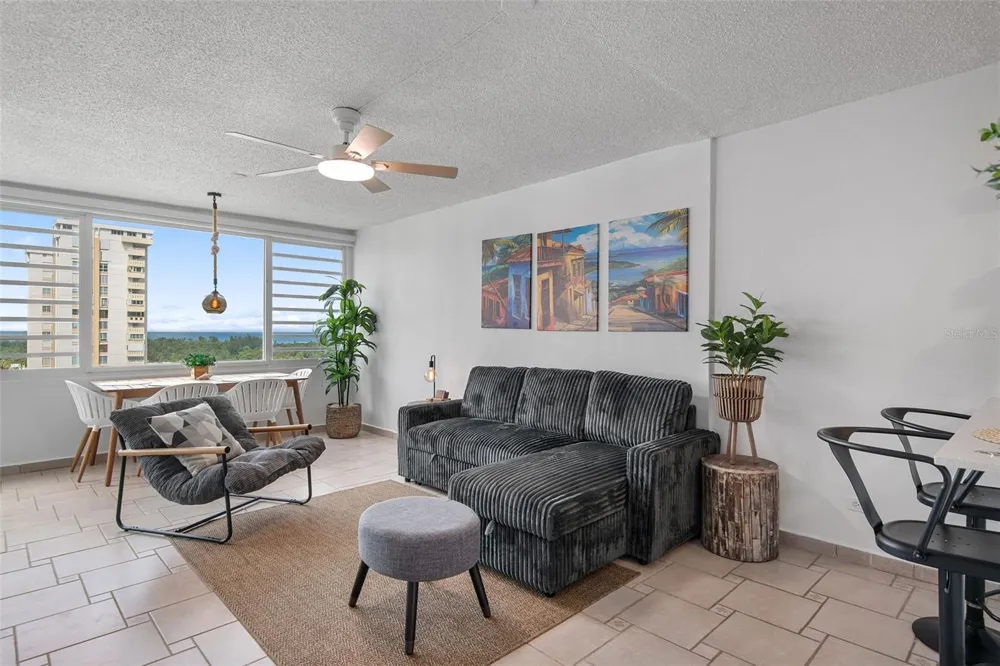 1404 COND PLAYA AZUL III #1404 Luquillo, PR 00773
