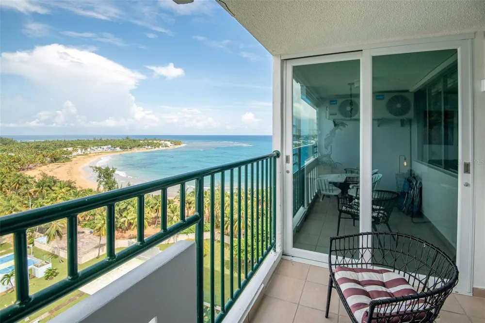 1404 COND PLAYA AZUL III #1404 Luquillo, PR 00773