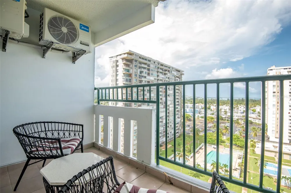 1404 COND PLAYA AZUL III #1404 Luquillo, PR 00773