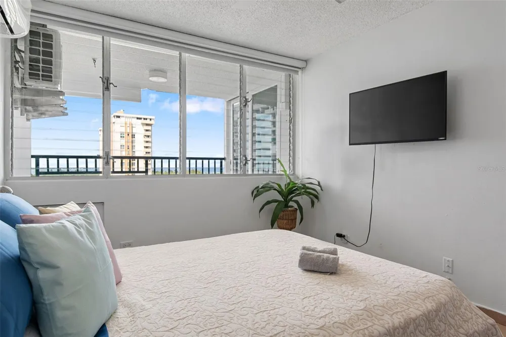 1404 COND PLAYA AZUL III #1404 Luquillo, PR 00773