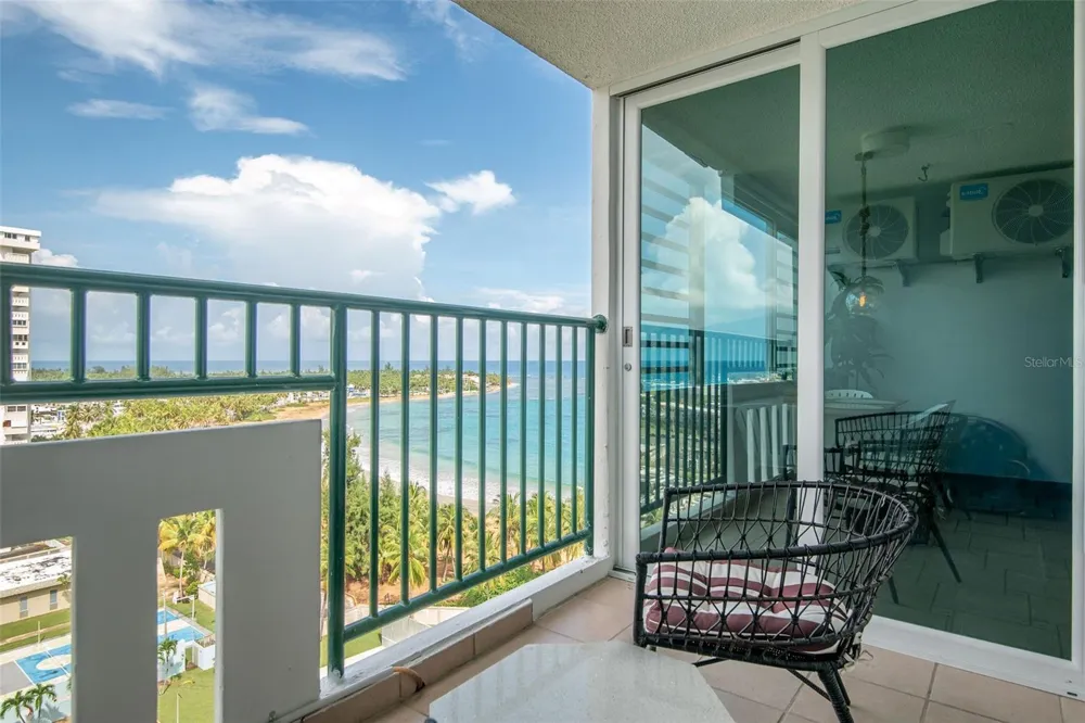 1404 COND PLAYA AZUL III #1404 Luquillo, PR 00773