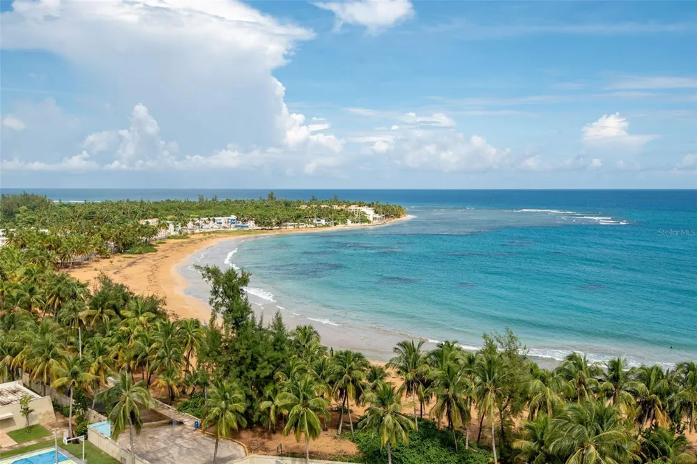 1404 COND PLAYA AZUL III #1404 Luquillo, PR 00773
