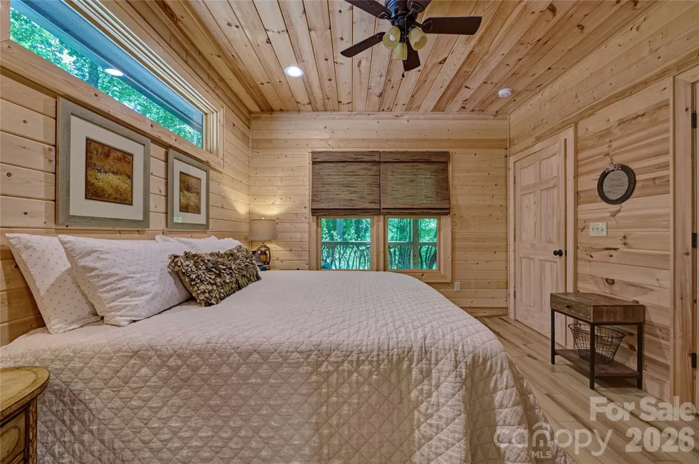 4017 Canada Road Tuckasegee, NC 28783