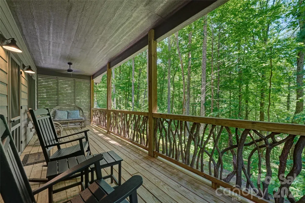 4017 Canada Road Tuckasegee, NC 28783