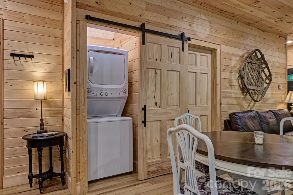 4017 Canada Road Tuckasegee, NC 28783