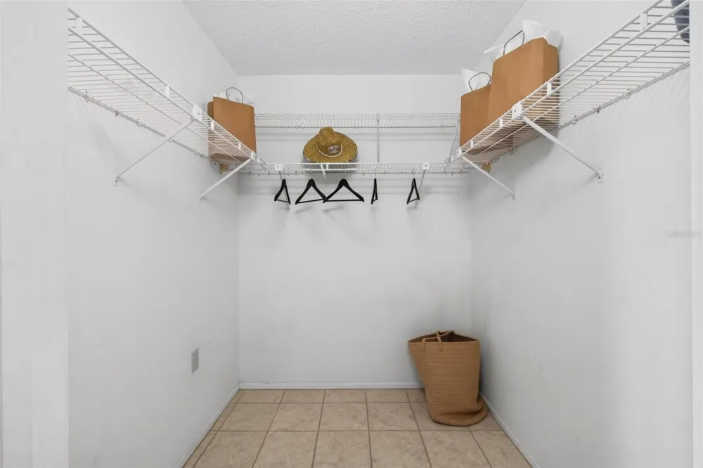 9860 62ND TERRACE #1043 St Petersburg, FL 33708