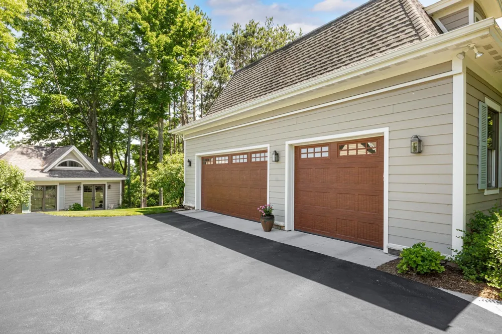 5552 S Spyglass Ridge Drive Suttons Bay Township, MI 49682