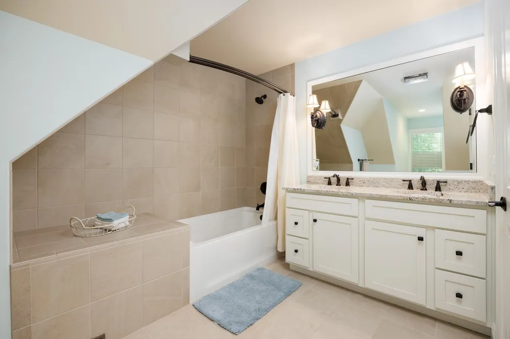 5552 S Spyglass Ridge Drive Suttons Bay Township, MI 49682