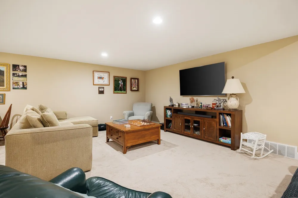 5552 S Spyglass Ridge Drive Suttons Bay Township, MI 49682